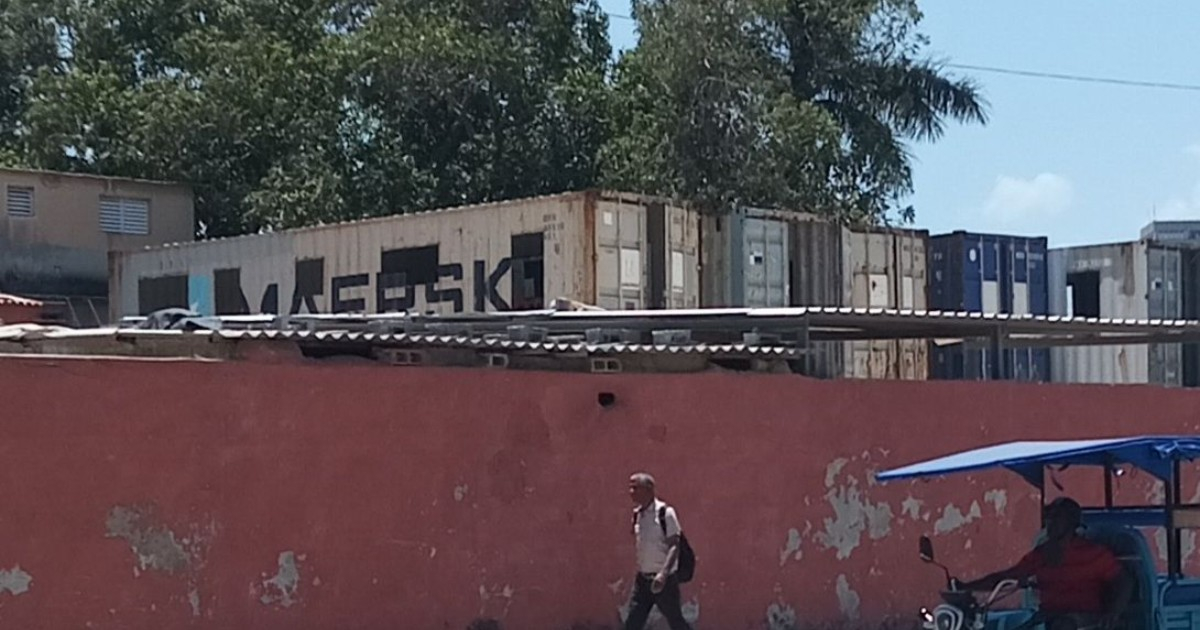Shipping Containers as Homes in El Cerro: Regime's Plan Criticized