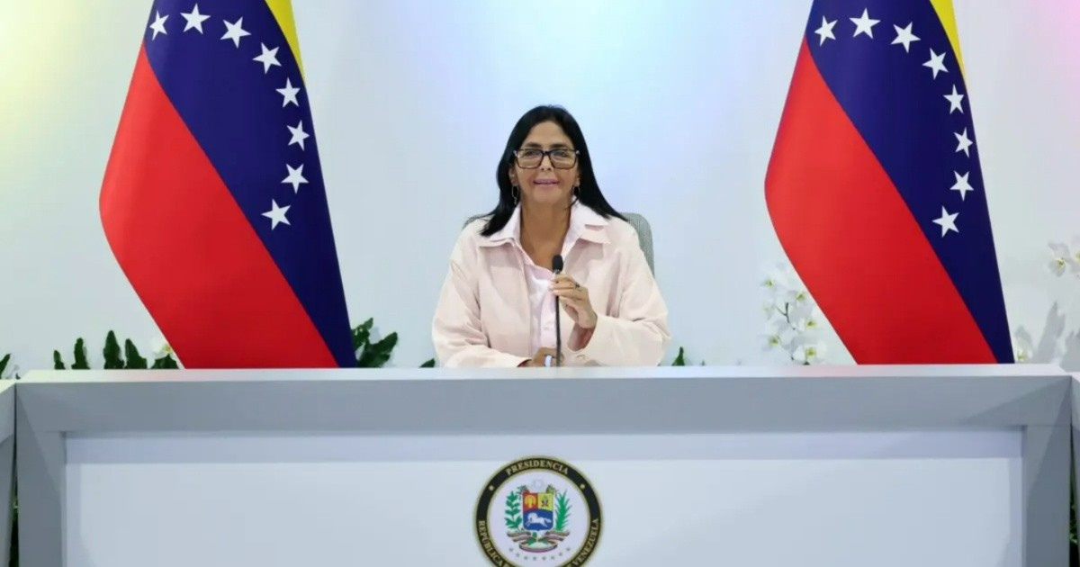 Delcy Rodríguez Announces 13-Day "Pilgrimage" to Demand Lifting of Sanctions