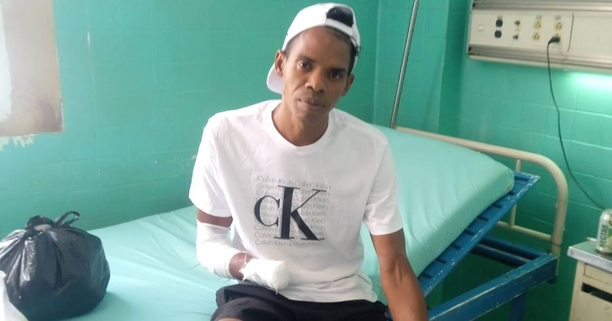 Young Man Who Lost Hand While Confronting Thieves in Havana Streets Released from Hospital