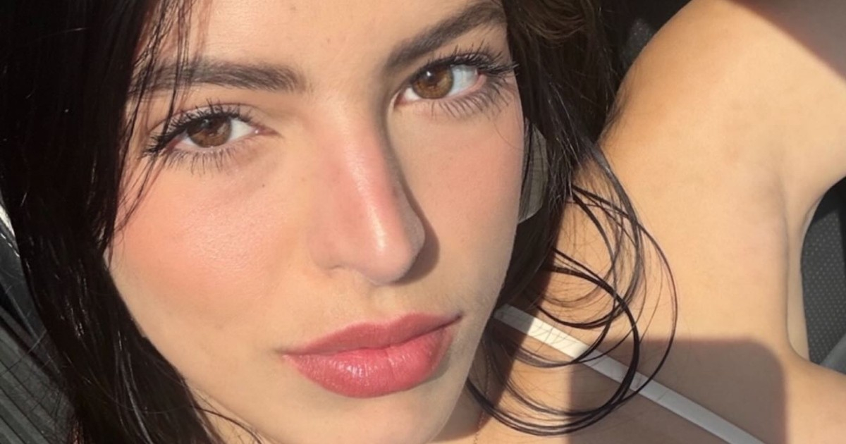 Rachel Arderi Sets Instagram Ablaze with Stunning Red Lingerie