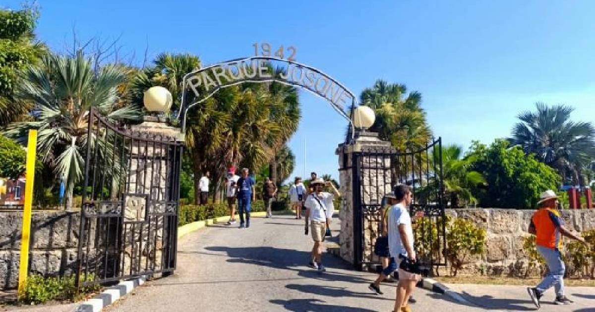 Amid closed hotels and canceled flights, the regime is betting on a virtual FitCuba to promote the destination of Cuba