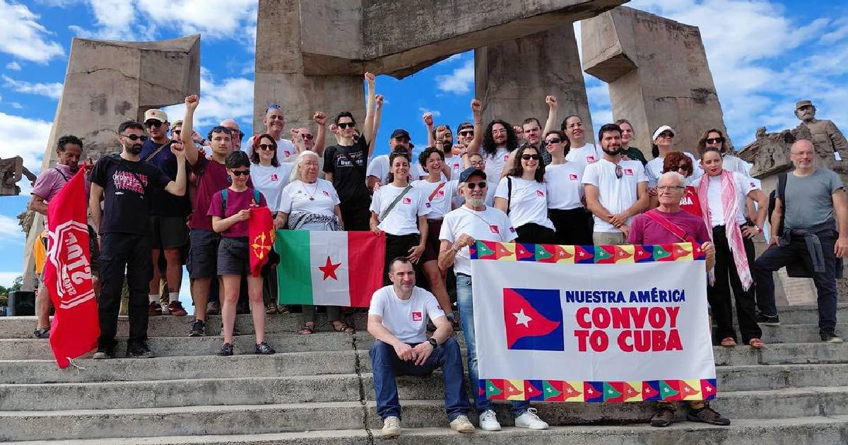 The ideological leftist tourism continues in Cuba: a new convoy arrives in the east of the island