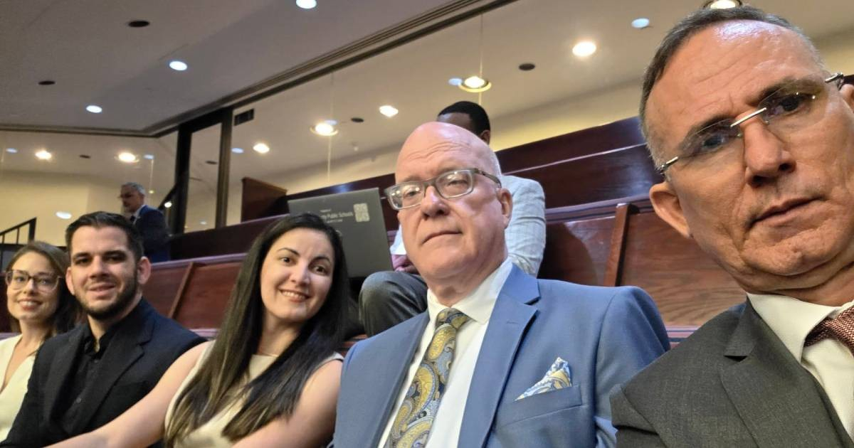 Florida Legislature Honors Cuban Opposition Leaders with Standing Ovation