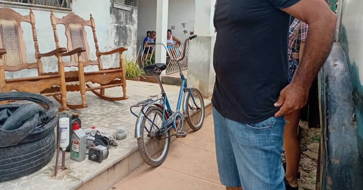 Bicycle of Deceased Daughter Returned to Matanzas Family After Burglary