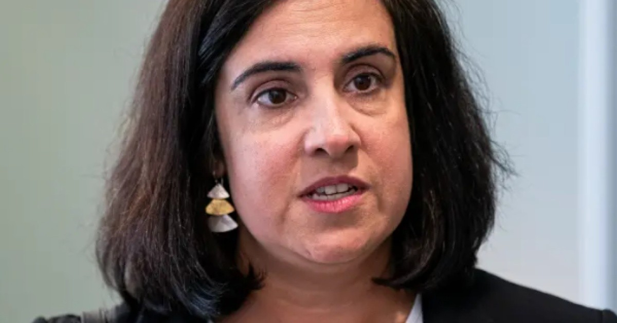 Cuban-American Congresswoman Raises Alarms Over Cuban Medical Missions in Mexico