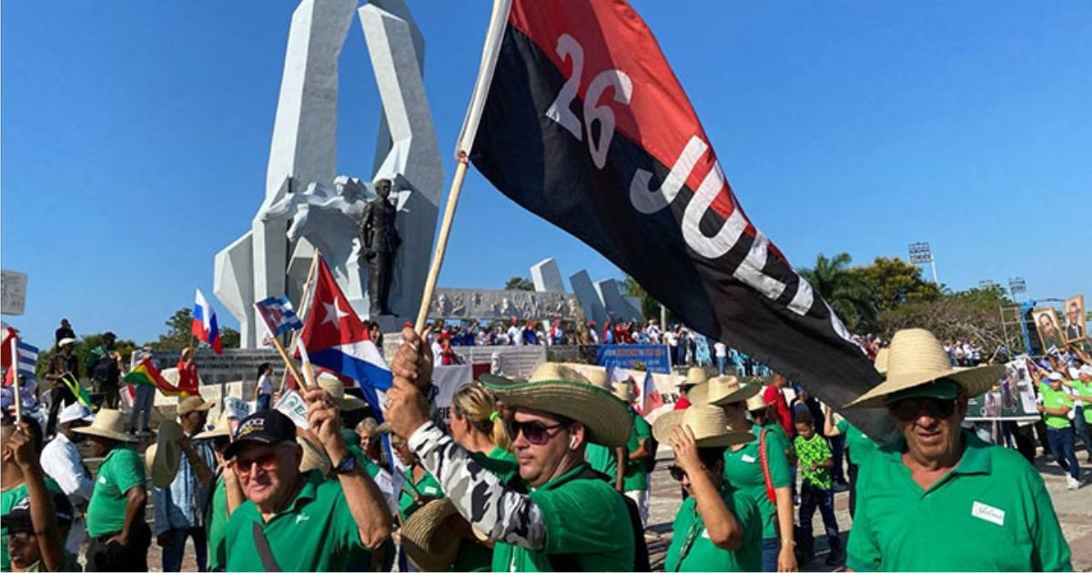 Unity and Efficiency? State Media's Spin on Camagüey's May Day Parade Amid Stark Realities