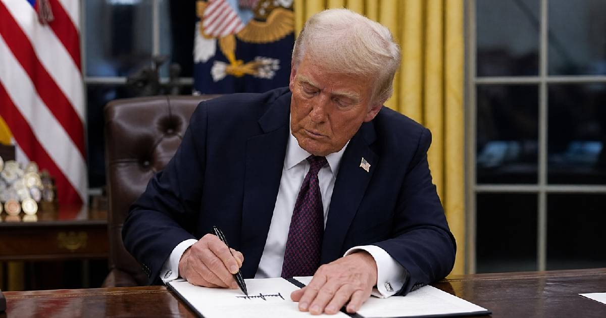 Trump Escalates Sanctions Against Cuban Regime with New Executive Order