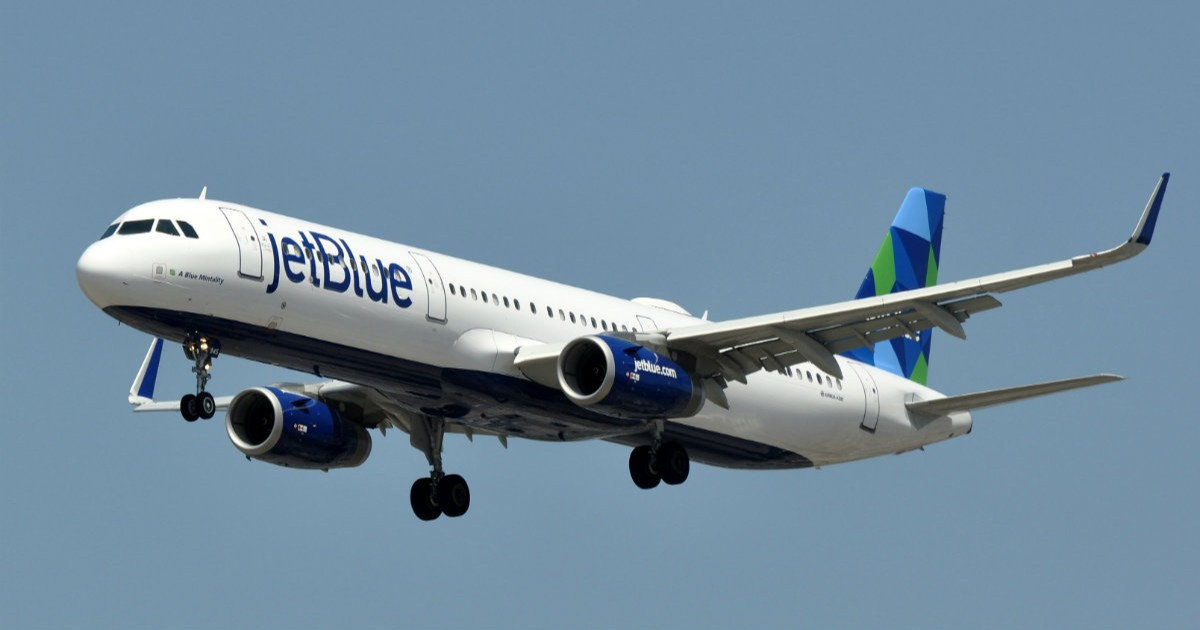 JetBlue Steps Up to Assist Travelers After Spirit Airlines Shutdown