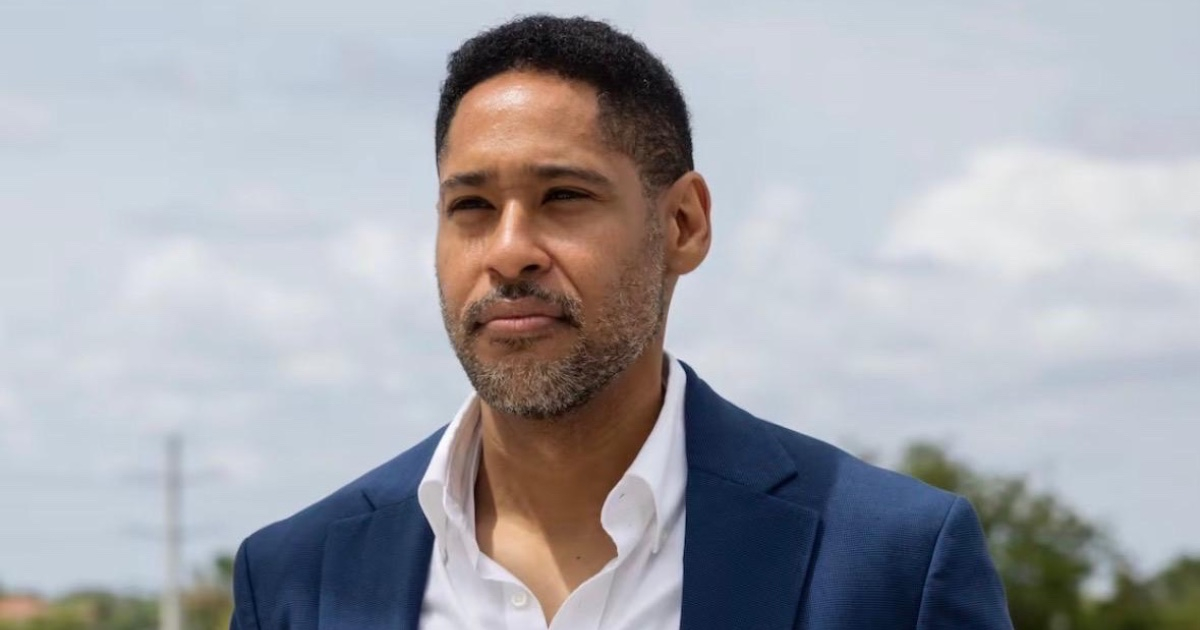 Democratic Candidate Outlines Conditions for Military Action in Cuba