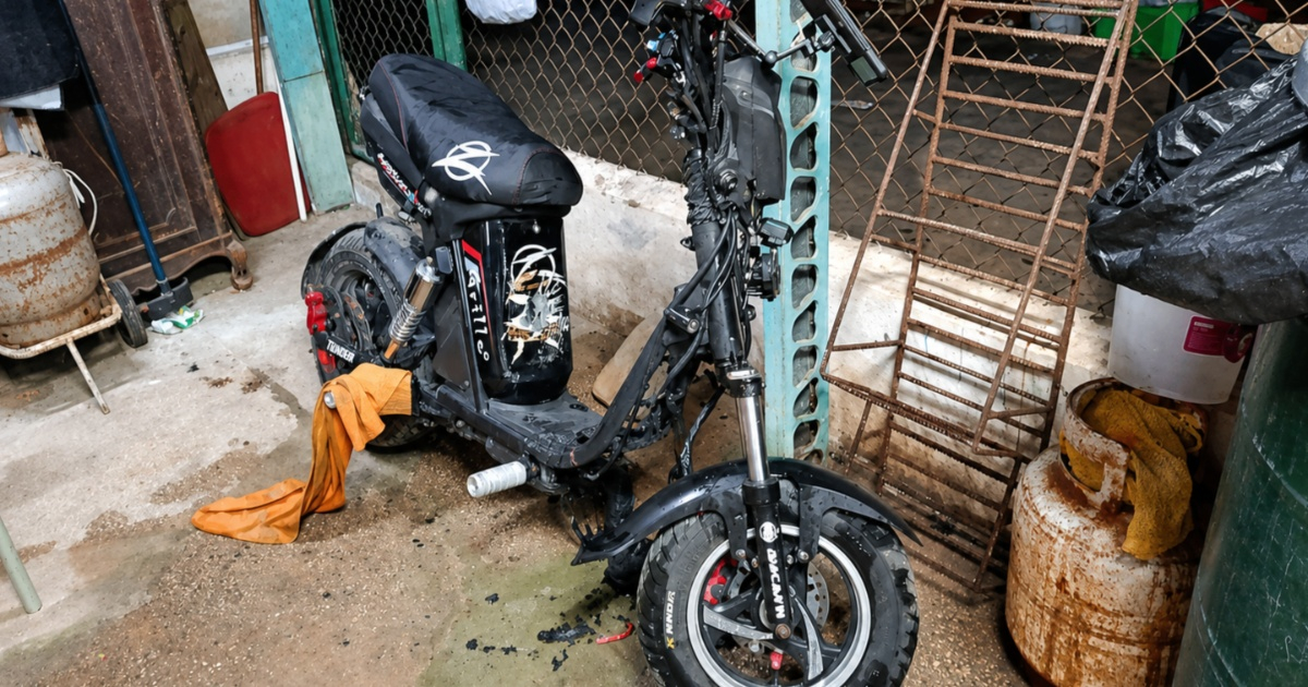 Electric Scooter Catches Fire in Havana After Power Outage Night