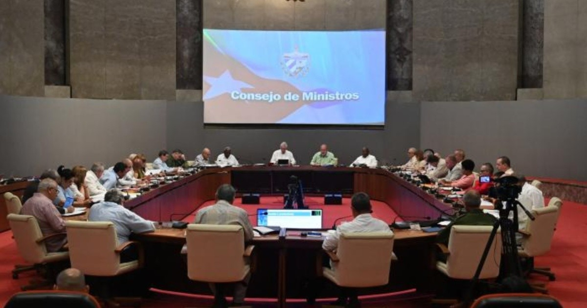 Cuba Consolidates Central State Administration from 27 to 21 Entities
