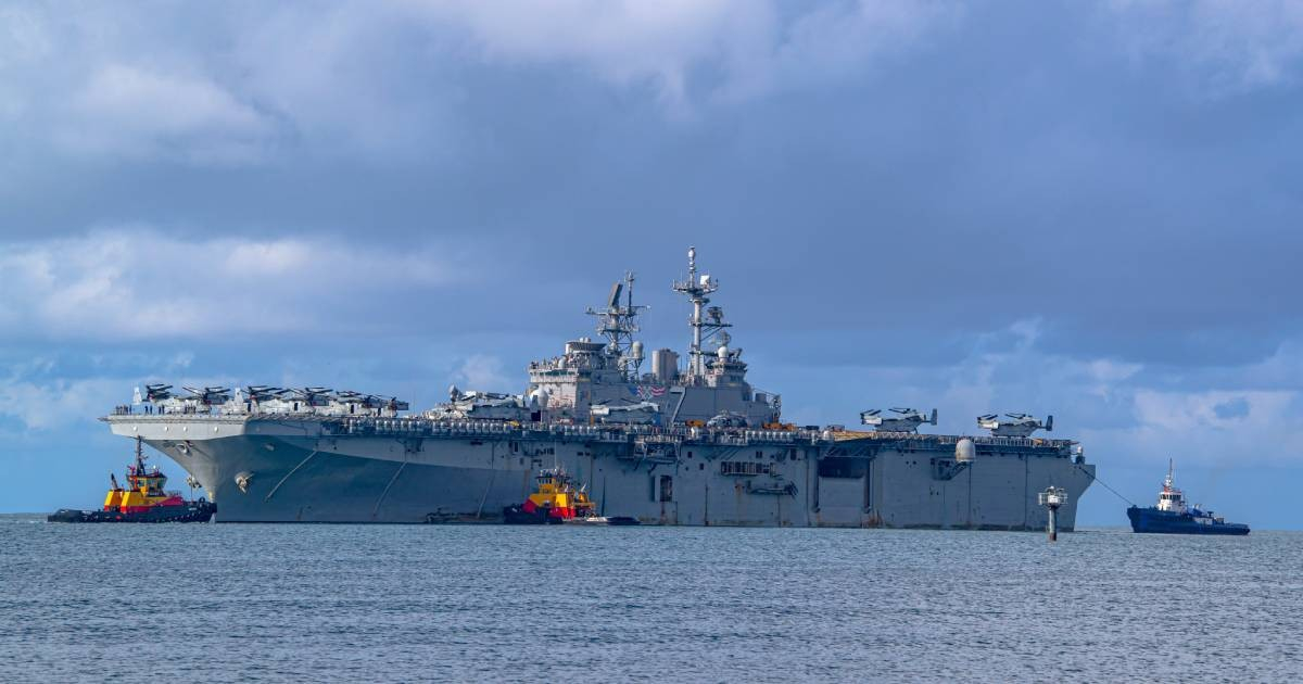 Amphibious Assault Ship Involved in Maduro's Capture Resurfaces in Puerto Rico as U.S. Military Operations Persist in the Caribbean