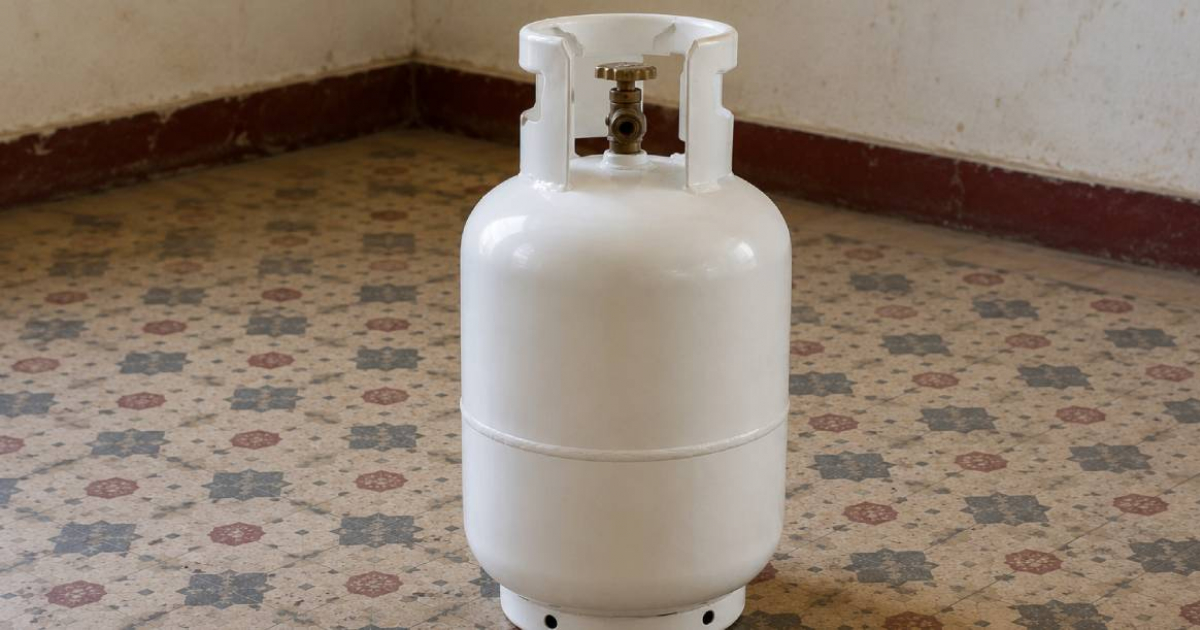 Supermarket23 Addresses Cubans Seeking Gas Purchases in Dollars