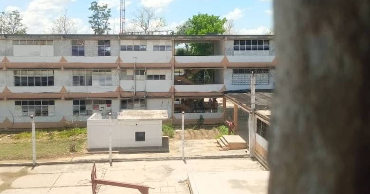 Alarming Deaths of Two Inmates in Guantánamo Highlight Dire Prison Conditions in Cuba