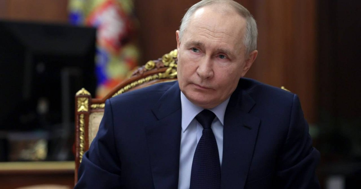 Putin Plans Trip to China as Trump Meets with Xi Jinping