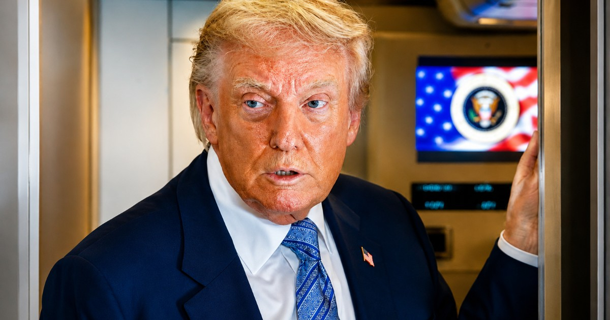 Trump Deflects on Potential Charges Against Raúl Castro: "Justice Will Speak"