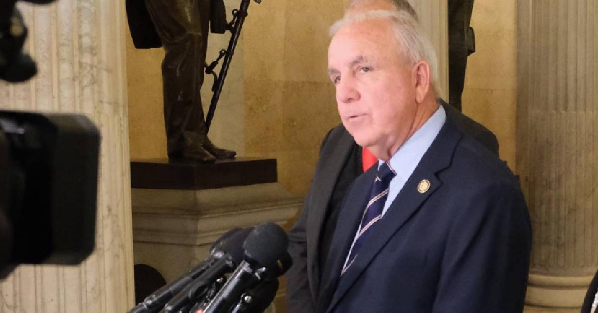 Carlos Giménez Stands Firm Against Cuba's Regime While Endorsing Trump