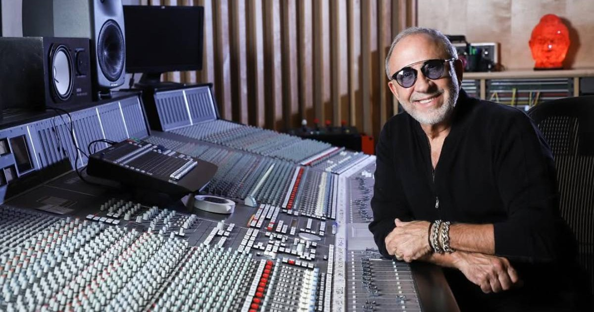 "I believe in the youth of Cuba": Emilio Estefan delivers a message of hope