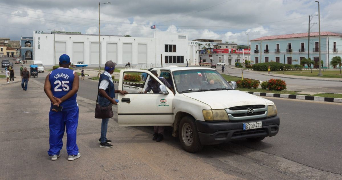 Choferes estatales podrían perder su licencia operativa si se niegan a recoger pasajeros © Periódico Grión