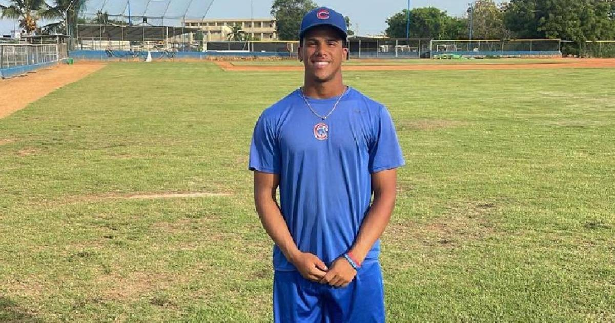Prospecto cubano Rodelvis Santiesteban firmará con los Cachorros de Chicago