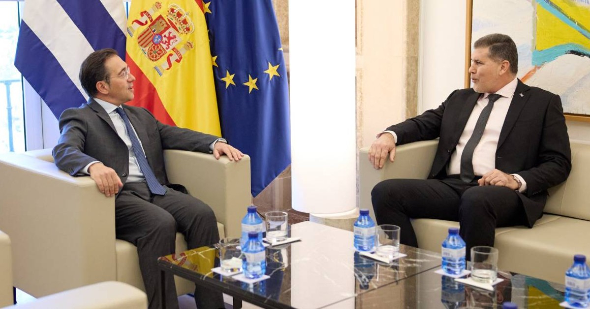 Óscar Pérez-Oliva Fraga y José Manuel Albares, © Óscar Pérez-Oliva Fraga en X
