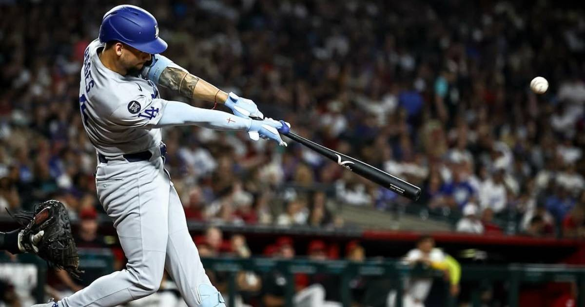 Despite MLB Success, Cuban Player Andy Pagés Struggles with Family Separation