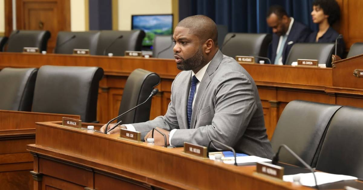 Byron Donalds Aims for Florida Governorship with Strong Stance on Cuba
