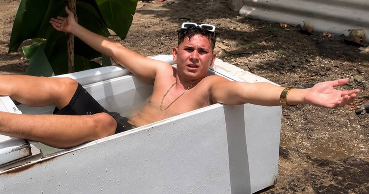 Cuban Man Turns Broken Fridge Into a Jacuzzi: A Lighthearted Escape from Life's Struggles
