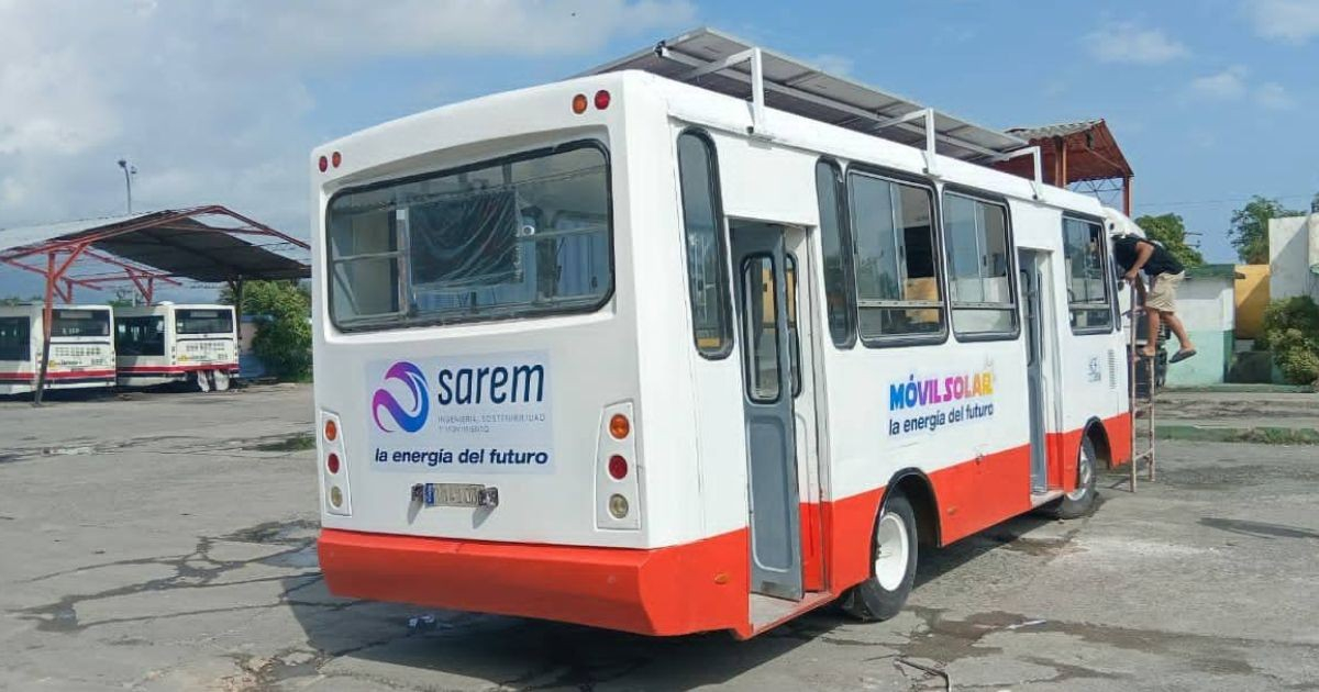 Solar-Powered Bus Promises to Light Up Santiago de Cuba's Darkened Neighborhoods