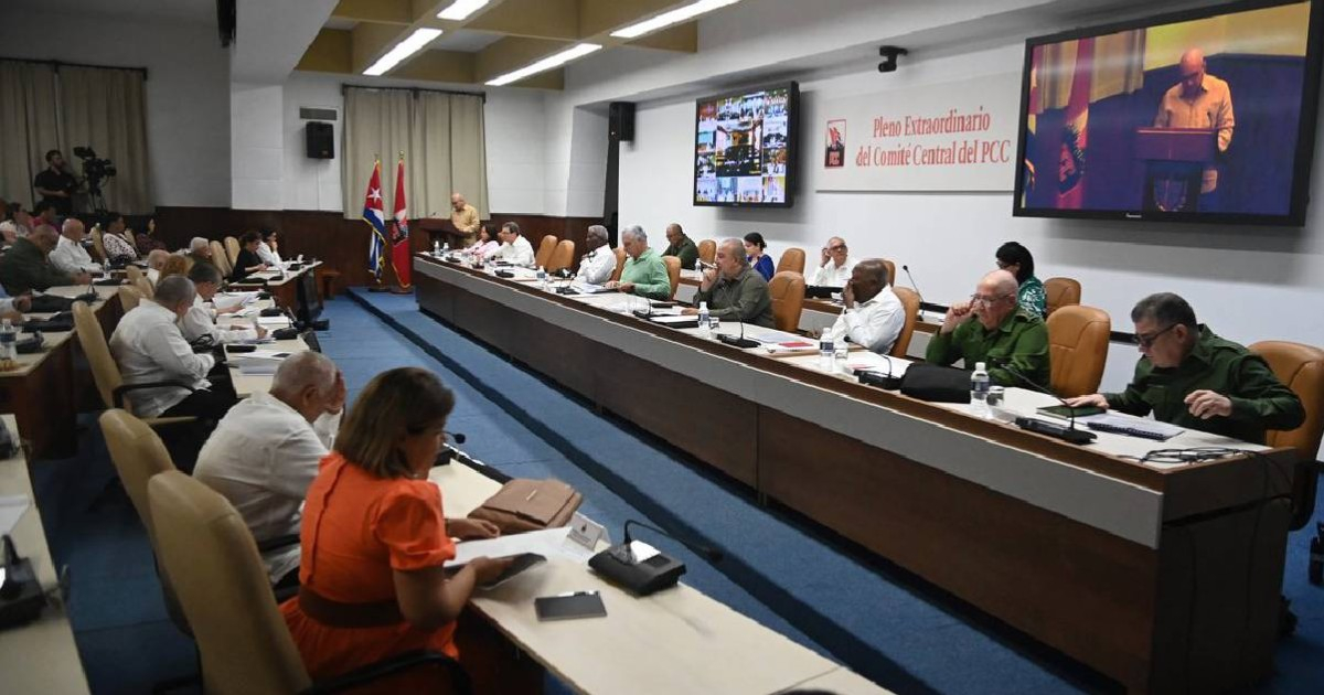 Communist Party Asserts Commitment to Revolution Amid Economic Reforms in Cuba
