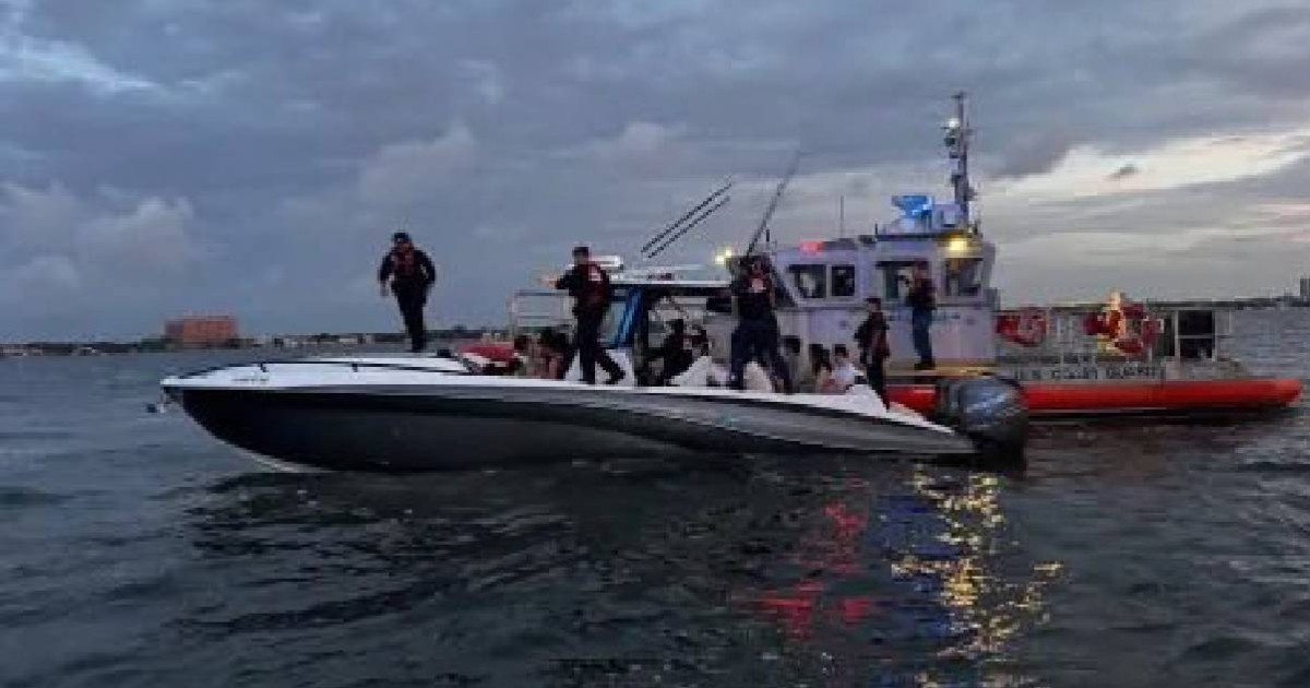 U.S. Coast Guard Thwarts Illegal Entry of 25 Chinese Nationals Near Florida