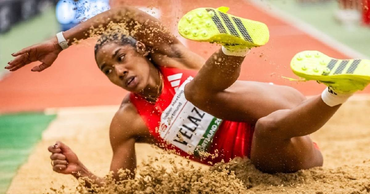 Cuban Athletes Clash in Doha: Davisleidy Velazco Triumphs Over Leyanis Pérez with a Spectacular Leap