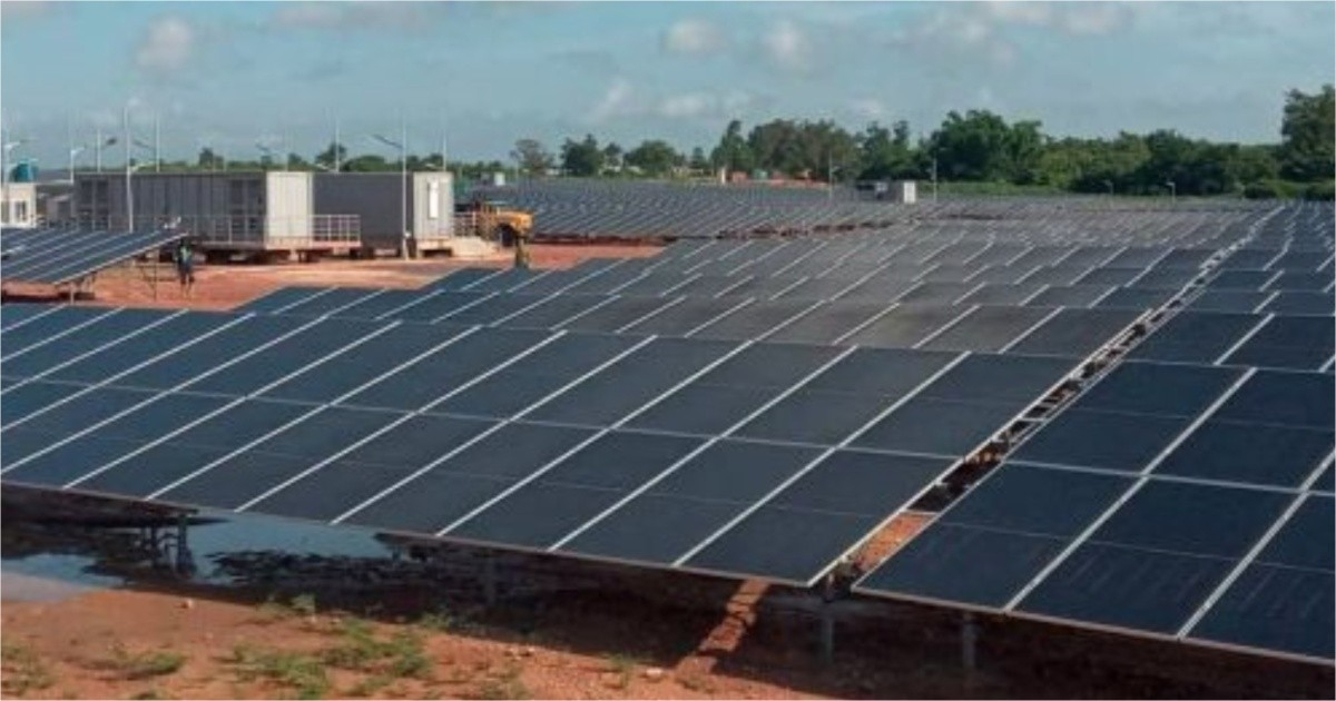 Cubans Respond with Sarcasm to New Solar Park Announcement: "Pinar del Río Will Never Experience Blackouts Again"