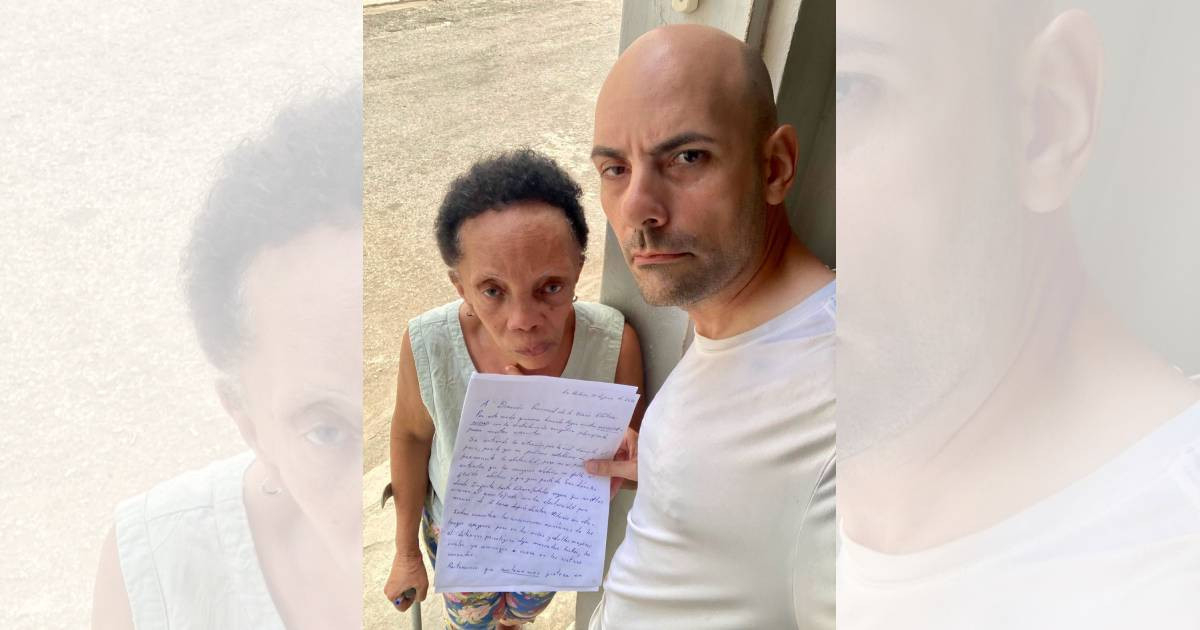 Elderly Woman in Havana Collects Signatures Against Power Outages and Electrical Inequality