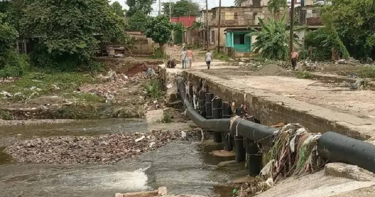 Rivers Turned into Dumping Grounds: Trash Worsens Floods in Holguín City