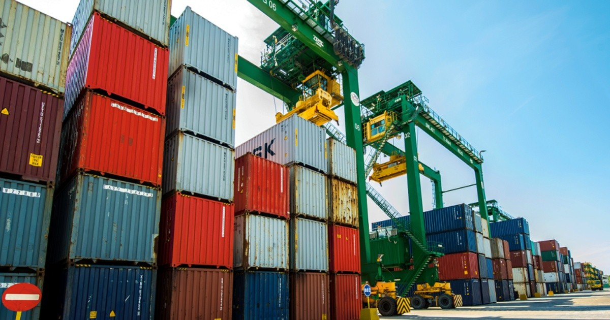 Fire Disrupts Operations at Mariel Container Terminal