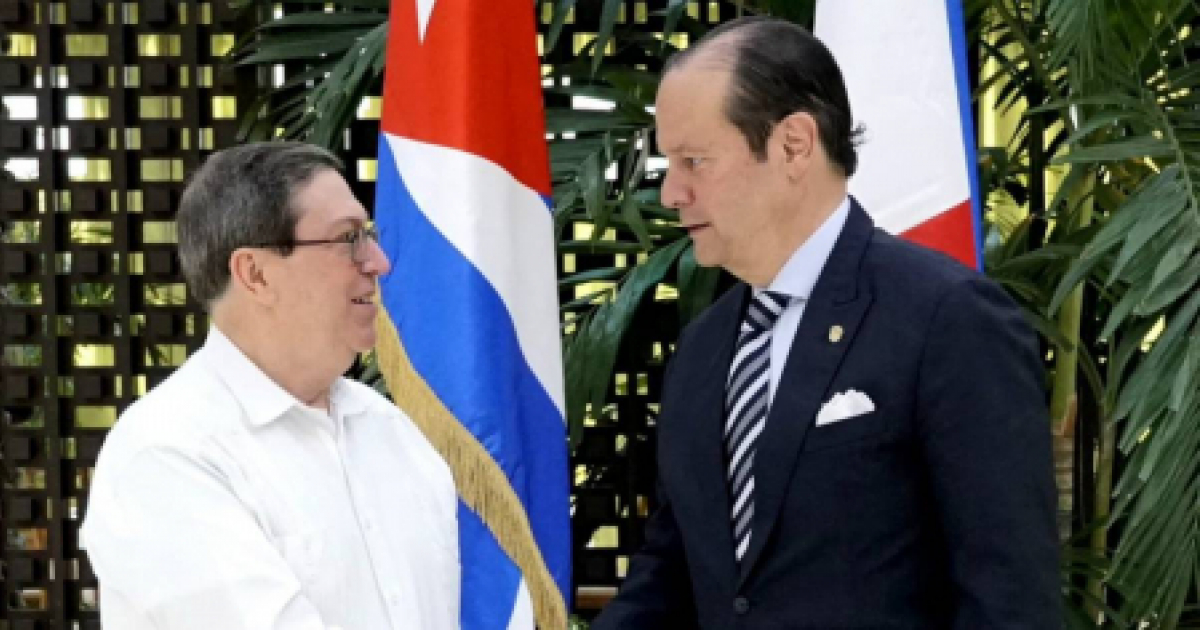 Panama's Foreign Minister Claims Cuban Regime Open to Talks with the U.S.