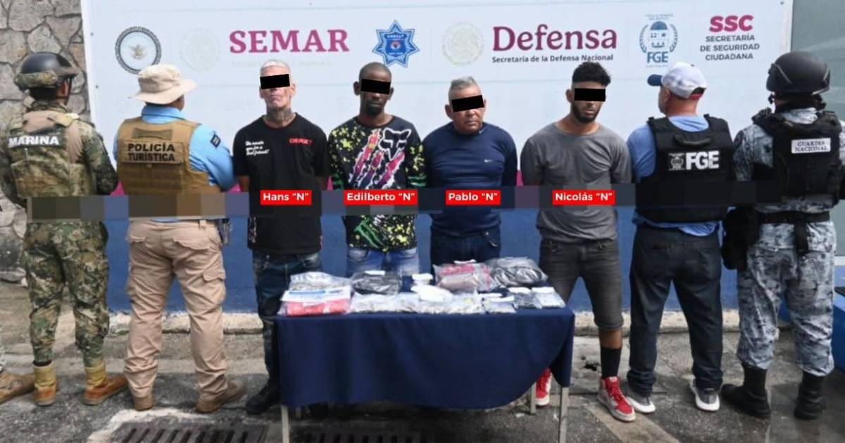 Four Cubans Face Charges in Cancún for Allegedly Selling Marijuana via Facebook