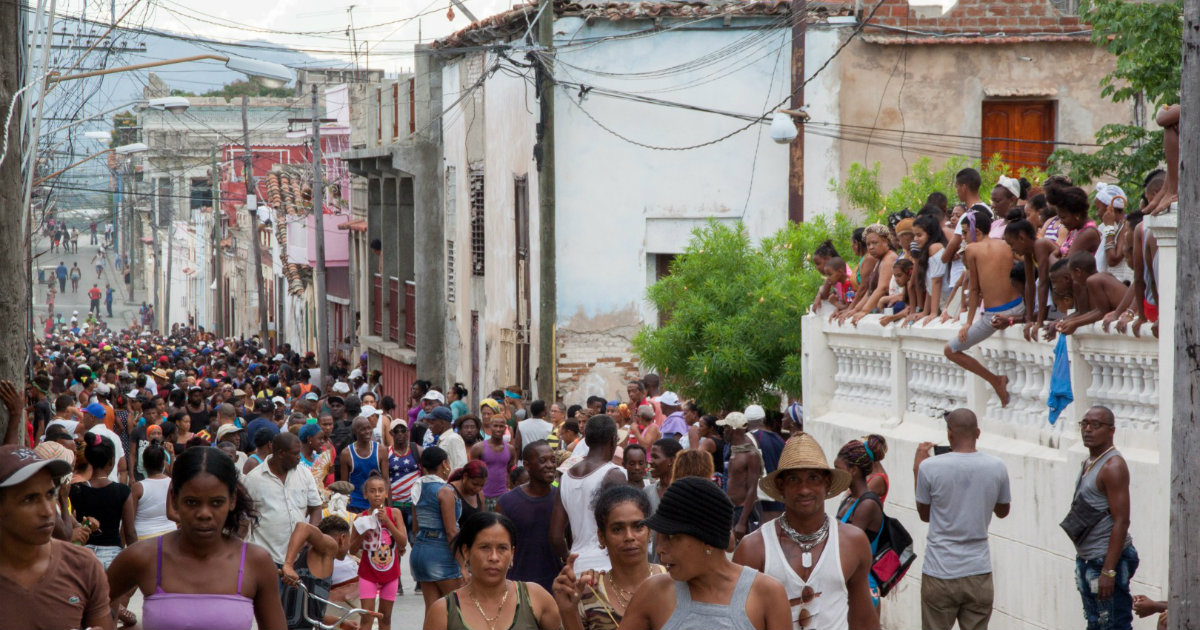 From Festivals to Protests: Cuban Regime Halts Street Congas in Santiago