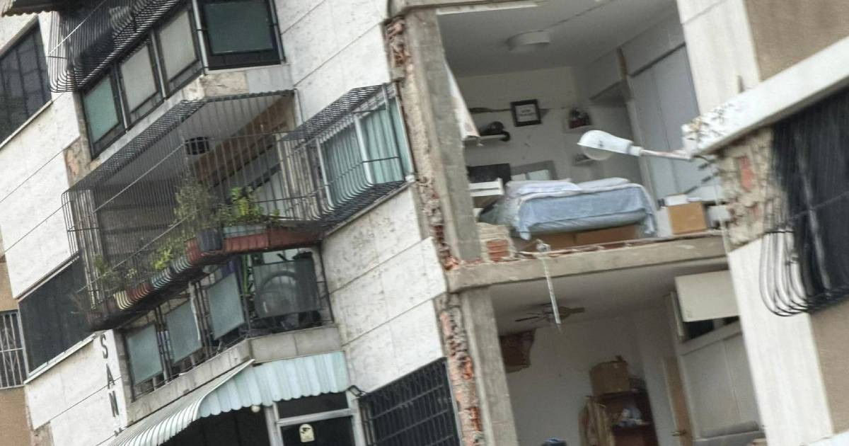 Caracas Buildings Collapse Amid Venezuela Earthquakes: "May God Protect Every Venezuelan"