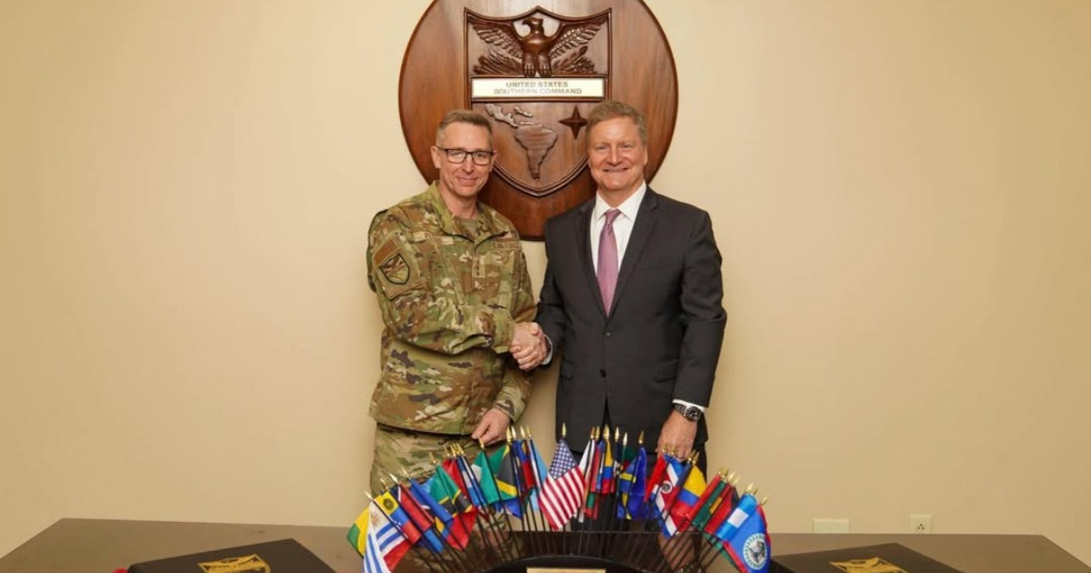 Senior U.S. Embassy Official in Havana Meets with SOUTHCOM Deputy to Discuss Cuban Affairs