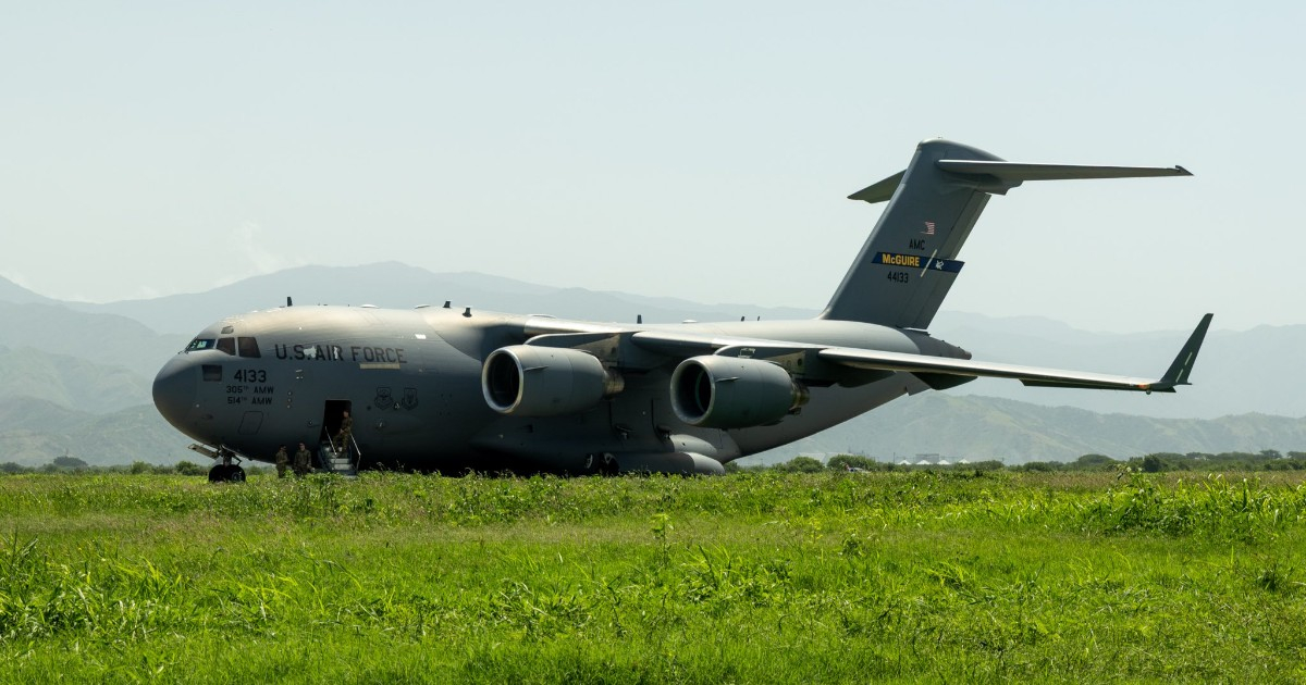 U.S. Military Plane Arrives in Venezuela with Elite Rescue Teams for Earthquake Relief