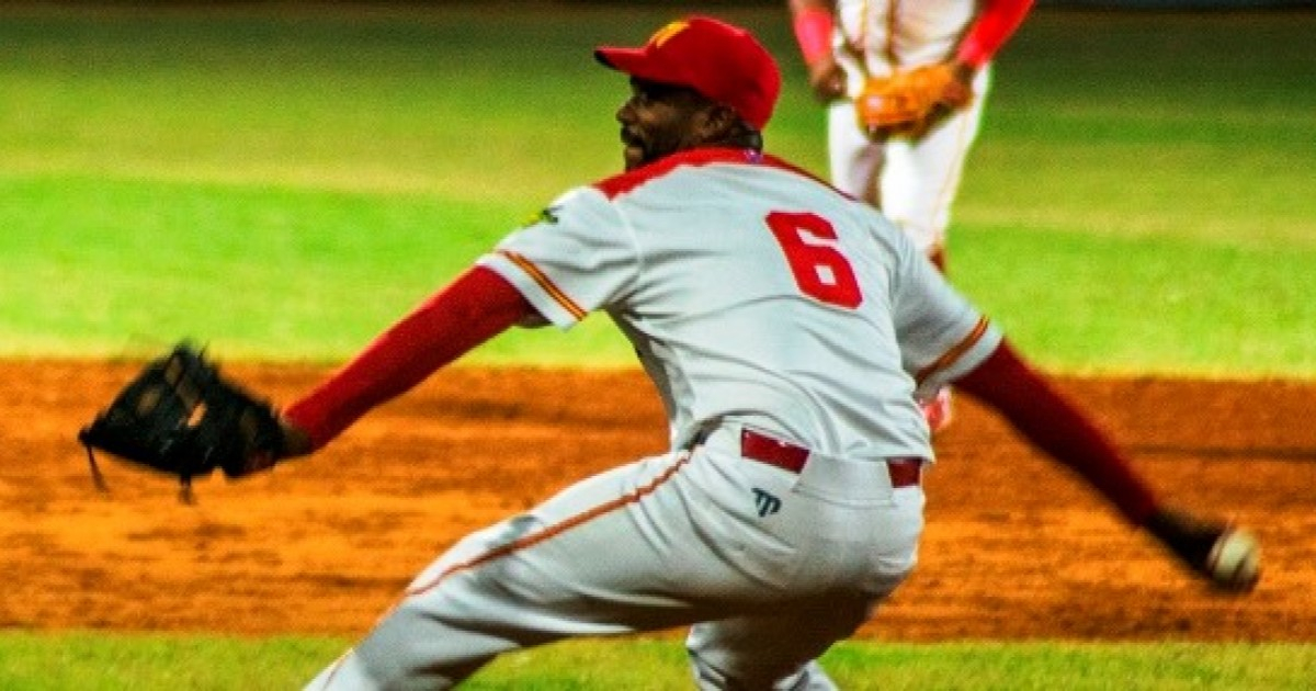 Cuban Pitcher in Venezuela Assures All Compatriots Are Safe After Earthquakes
