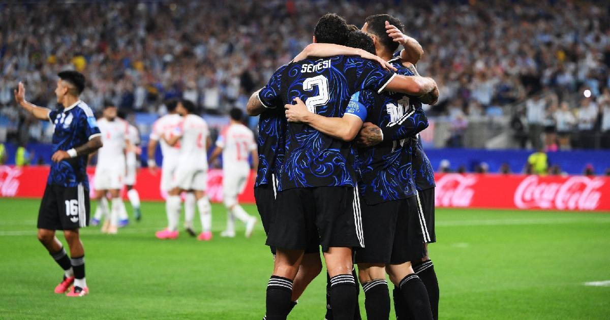 Argentina Triumphs in Group Stage, Colombia Dominates Their Group as Round Ends