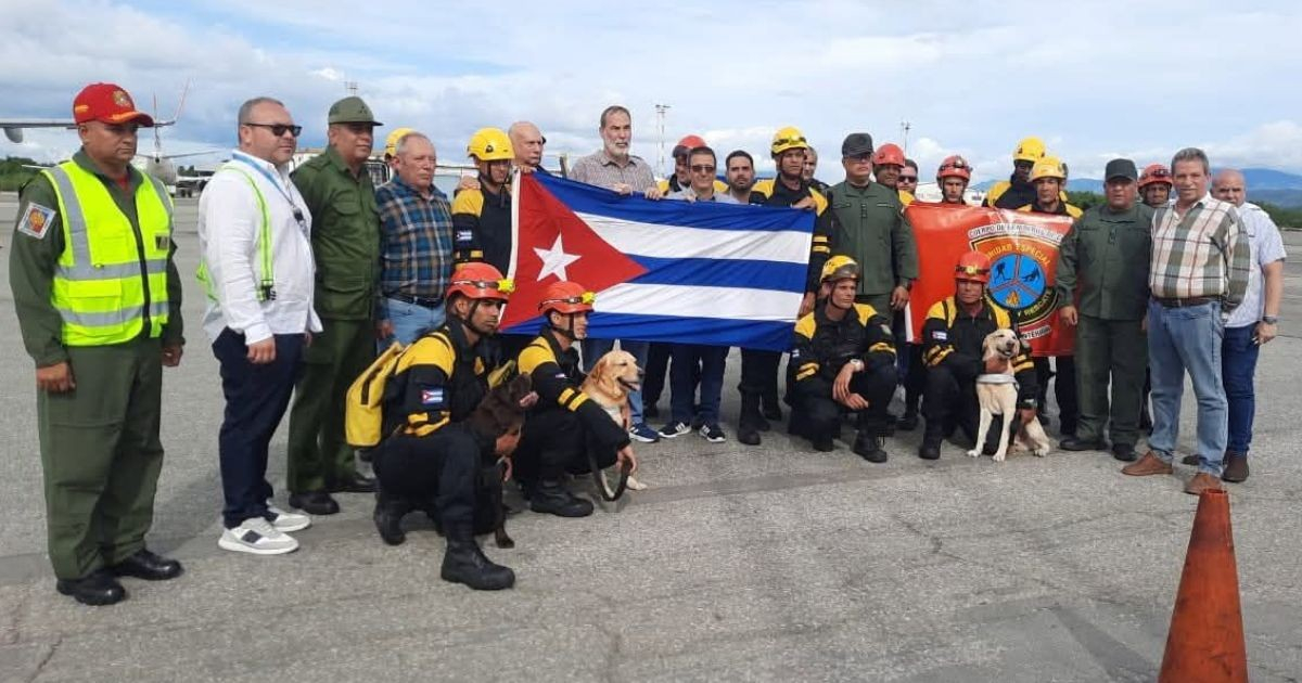 Cuban Rescue Workers Arrive in Venezuela to Assist with Search and Recovery Efforts