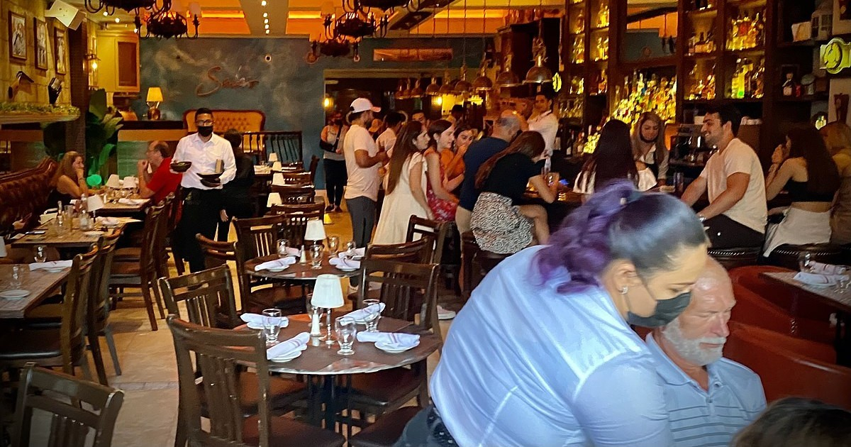 New Florida Law Alters How Restaurants Charge Customers