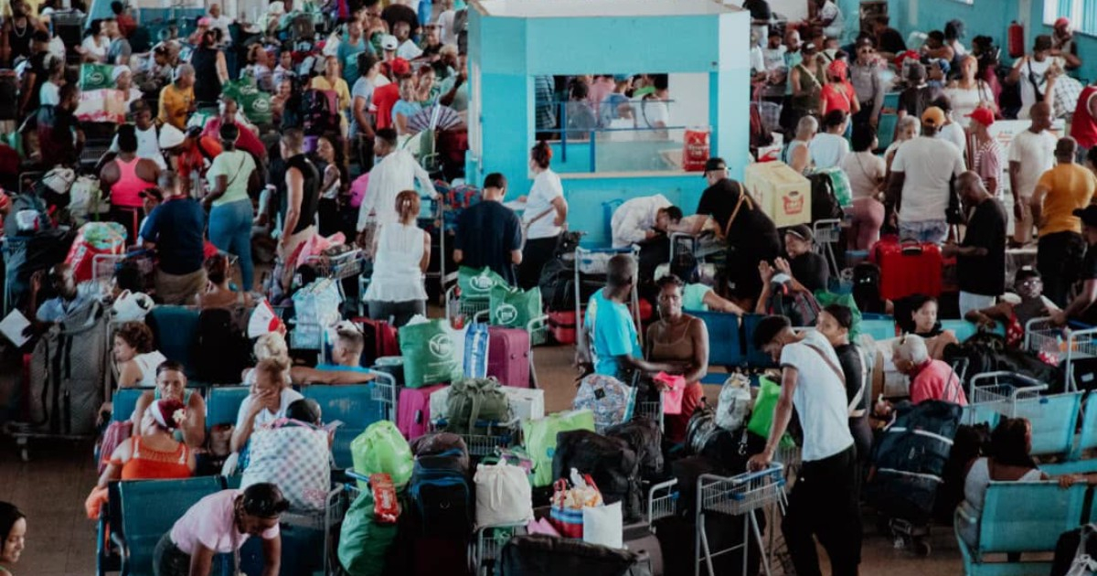 Delayed Departure: Special Train Carrying 680 Teachers Heads to Guantánamo