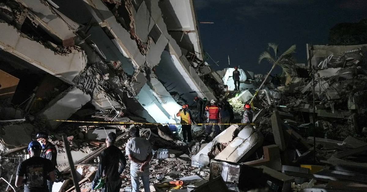 Venezuelan Man Reports $9,000 Charge for Rescue Equipment as Relatives Remain Trapped in Rubble