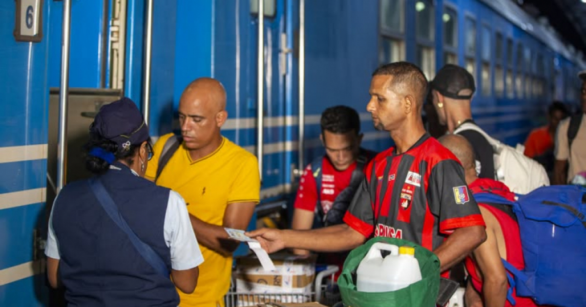 Extra Trains for Workers and Students Announced by Cuban Transport Ministry