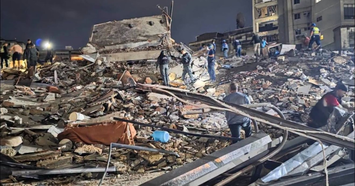 School Building in Caracas Collapses Days After Devastating Venezuelan Earthquake